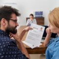 Jak określić znajomość języka w CV, by przyciągnąć uwagę rekrutera?