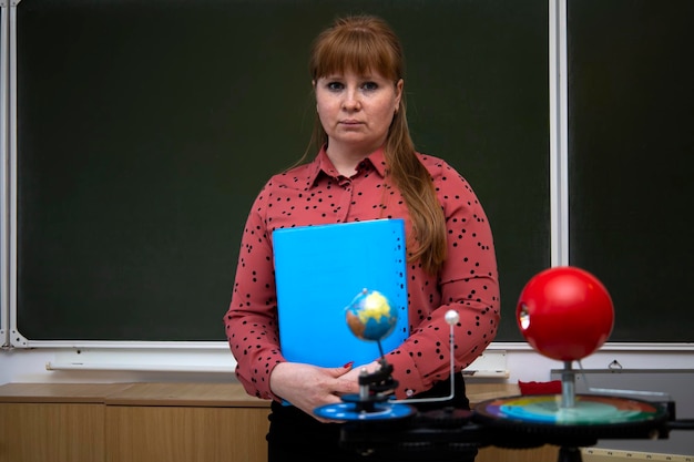 Kim jest nauczyciel dyplomowany i co to oznacza dla edukacji?