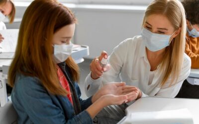 Szczepienia nauczycieli do kiedy zapisy są możliwe?