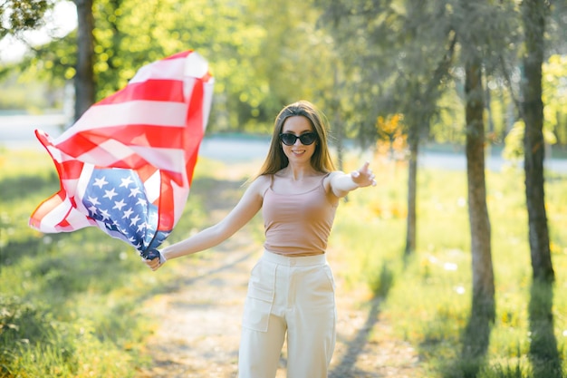 Kiedy zaczynają się wakacje w USA i jak wygląda szkolna przerwa?