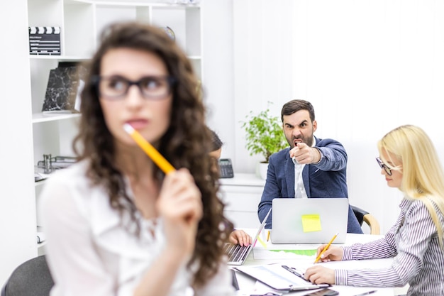 Od czego zacząć założenie firmy - pierwsze kroki dla przyszłych przedsiębiorców