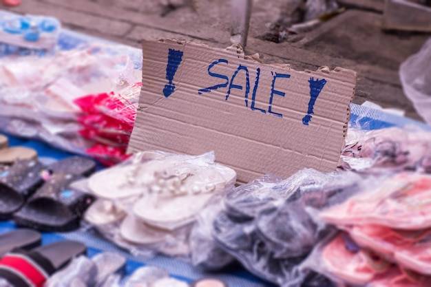 Jakich towarów brakuje w Polsce i dlaczego tak się dzieje?