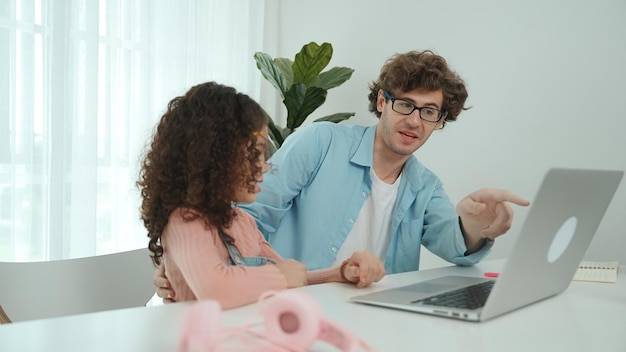 Nauczanie indywidualne co to oznacza dla ucznia?